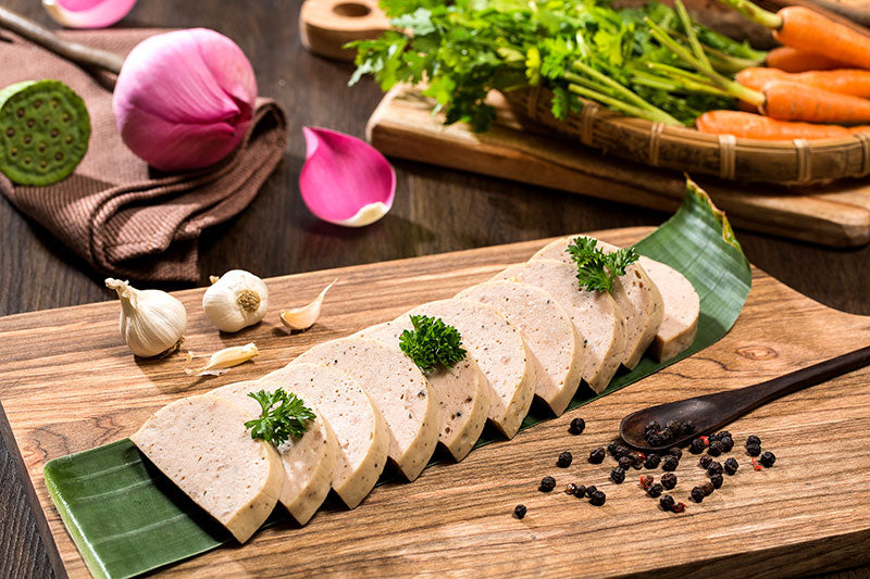 Giò Huế. Vietnamese pork roll with garlic and pepper